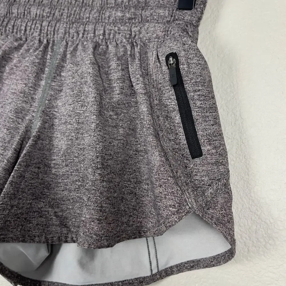 Lululemon Tracker Short‎ V * 4